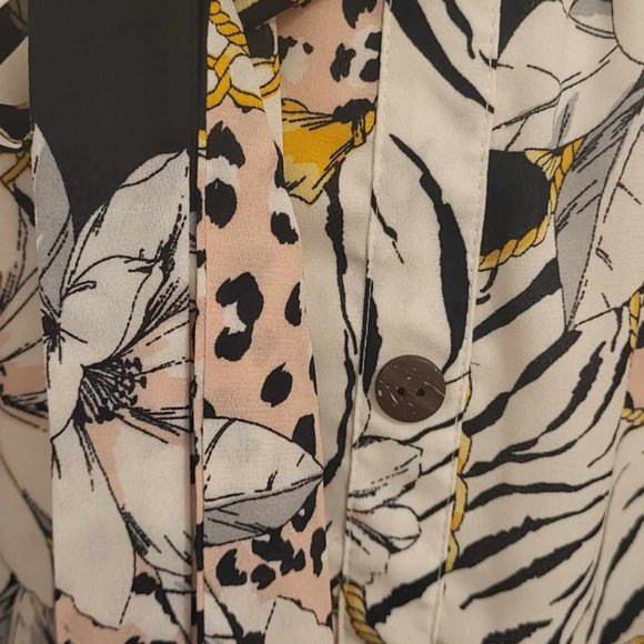 Spring Trendy  Wrap Casual Midi Dress with Chain-link and animal prints - Picture 3 of 3